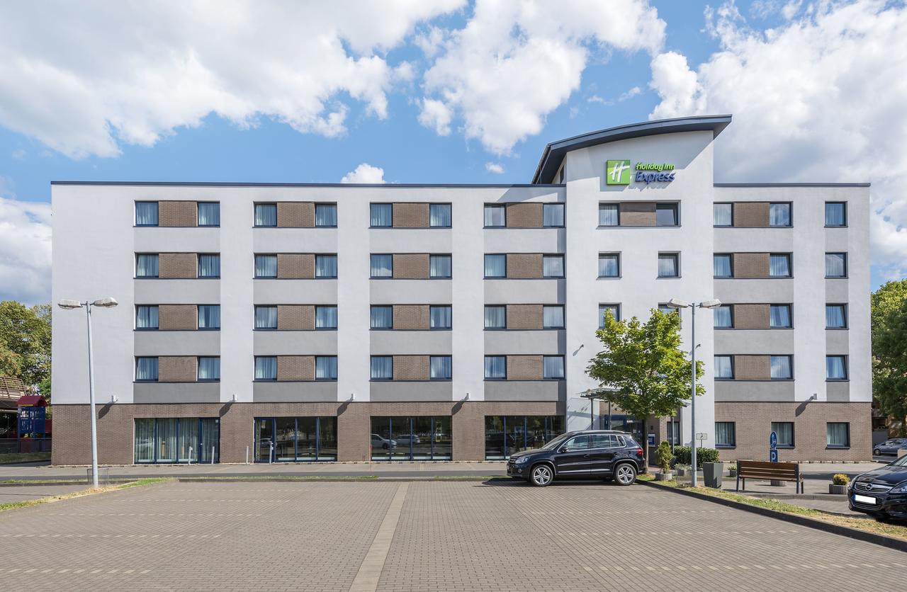 Apex Travel Club - ATC - Holiday Inn Express Cologne - Muelheim