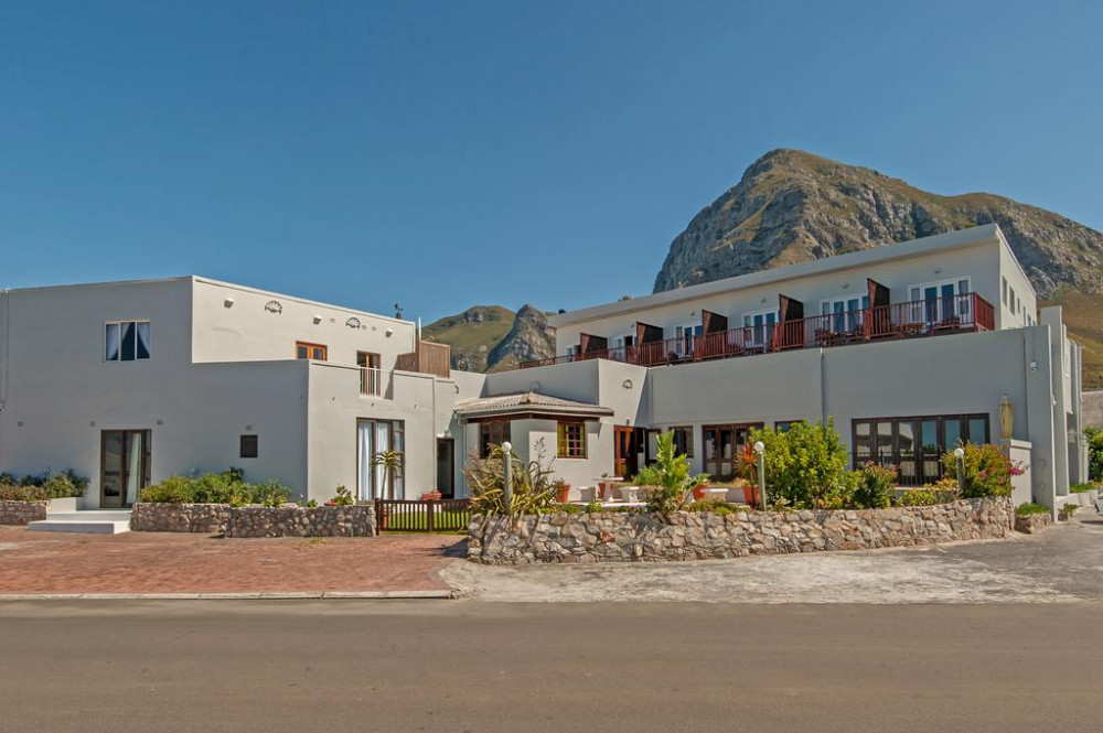 Apex Travel Club - ATC - Baleens Hotel