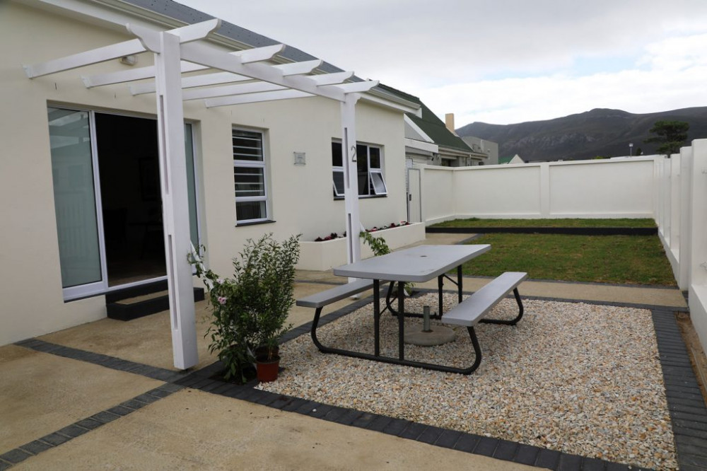 Apex Travel Club - ATC - Sandbaai Cottages
