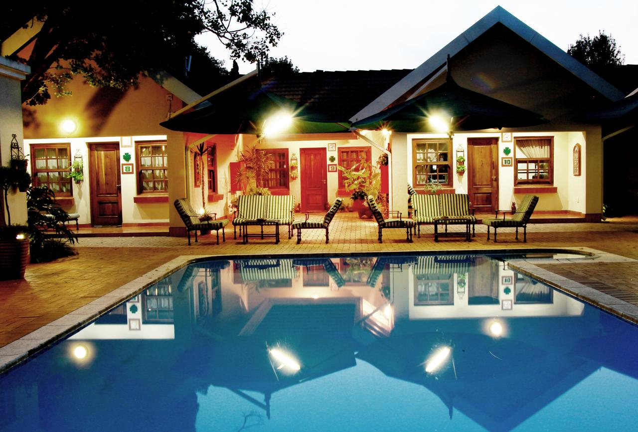 Apex Travel Club - ATC - Waterkloof Guest House