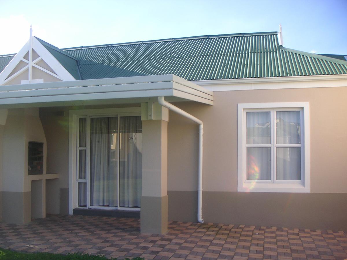 Apex Travel Club - ATC - Waterside Living - Claptons Beach 16