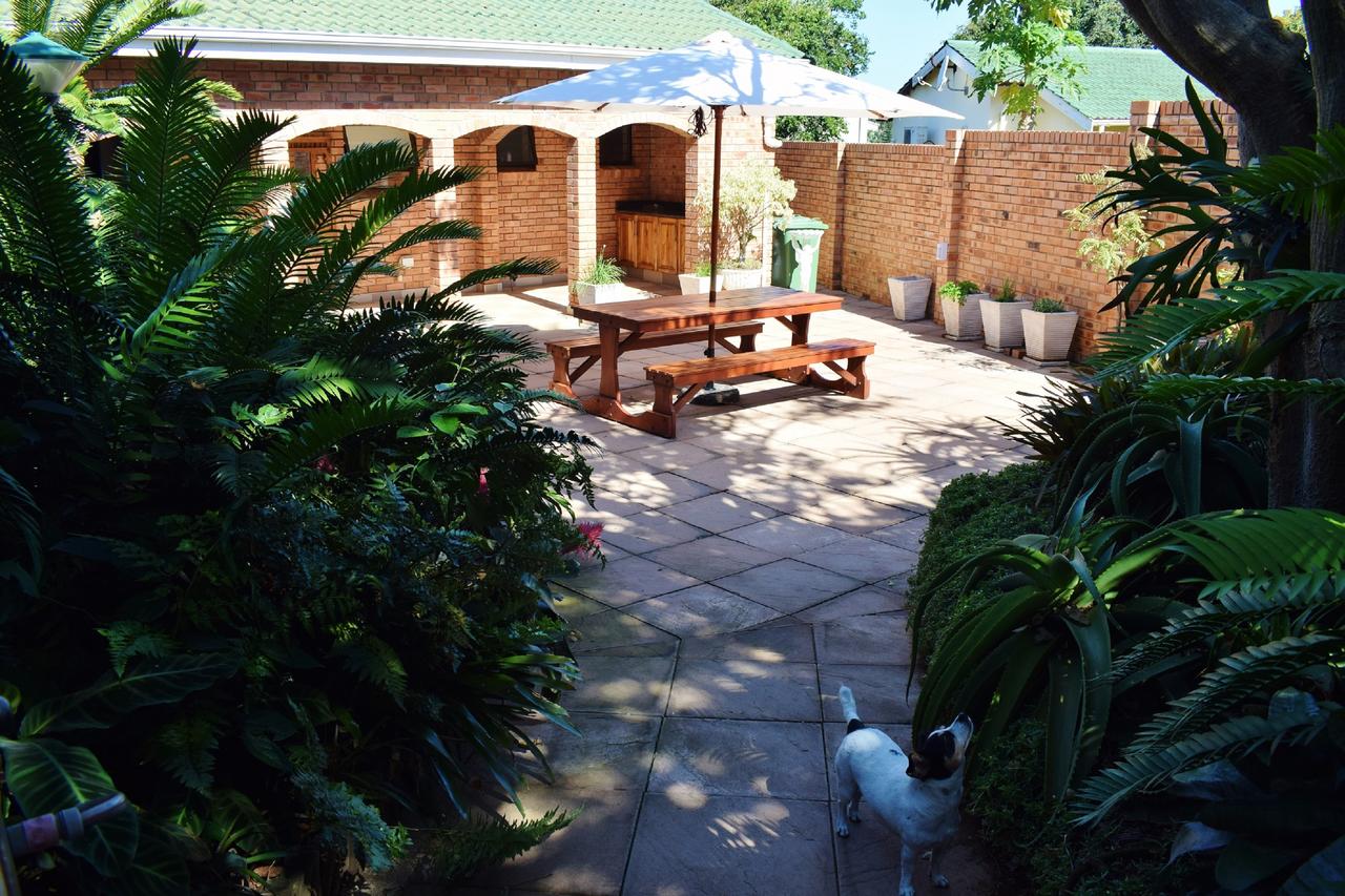 Apex Travel Club - ATC - GinaZ BnB - Acacia Suite
