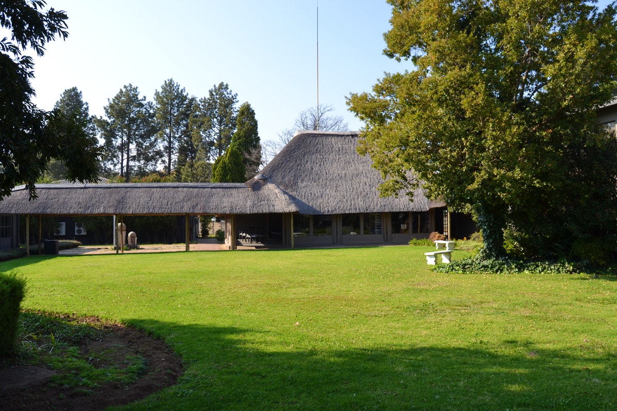 Apex Travel Club - ATC - Outlook Lodge OR Tambo