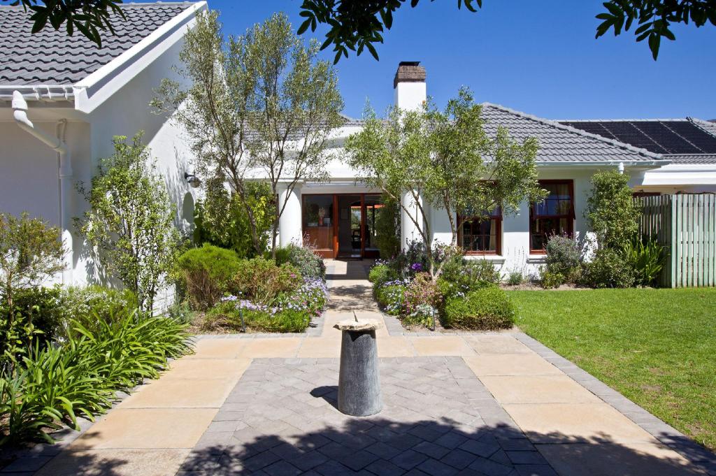 Apex Travel Club - ATC - Dongola Guest House