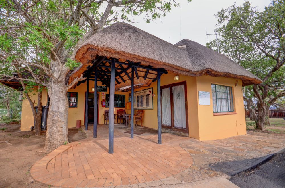 Apex Travel Club - ATC - Mpila Camp - Hluhluwe iMfolozi Game Reserve