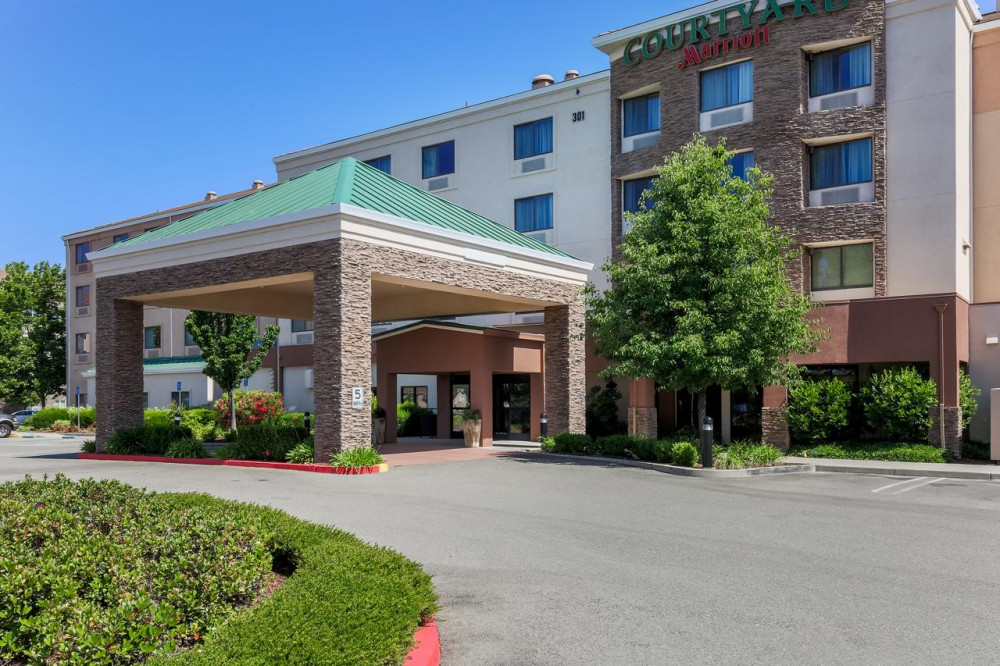 Apex Travel Club - ATC - Courtyard by Marriott Roseville Galleria Mall/Creekside Rid