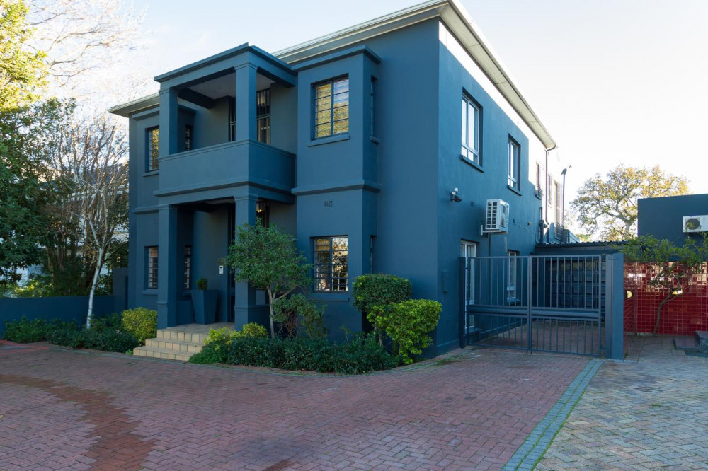 Apex Travel Club - ATC - Life and Leisure Guest House