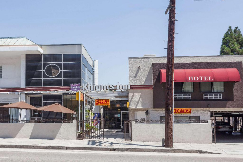 Apex Travel Club - ATC - Knights Inn Los Angeles