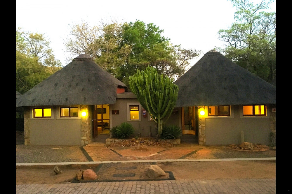 Apex Travel Club - ATC - Mabalingwe Game Reserve - Elephant Lodge