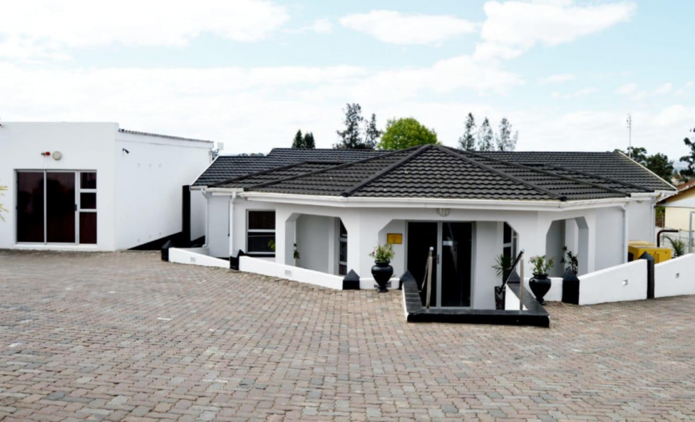 Apex Travel Club - ATC - Shoes Guest House