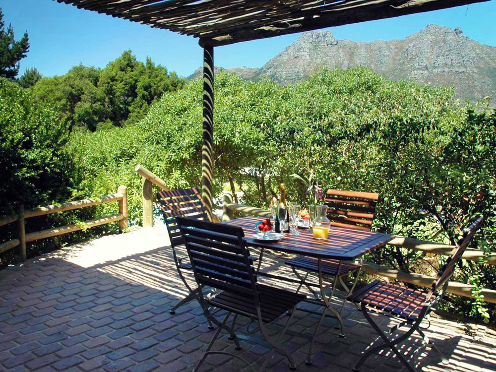 Apex Travel Club - ATC - The Tarragon Holiday Accommodation - Ivy Cottage