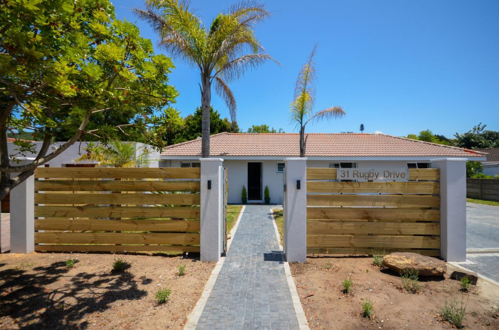 Apex Travel Club - ATC - 31 Rugby Drive House