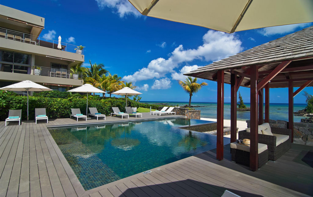 Apex Travel Club - ATC - Bon Azur Beachfront Suites & Penthouses by Lov