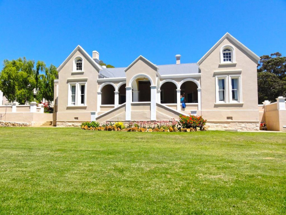 Apex Travel Club - ATC - Gloria Farm - The Manor House
