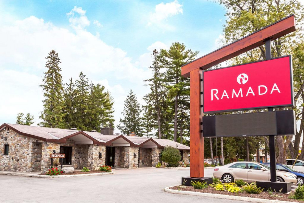 Apex Travel Club - ATC - Ramada by Wyndham Ottawa On The Rideau