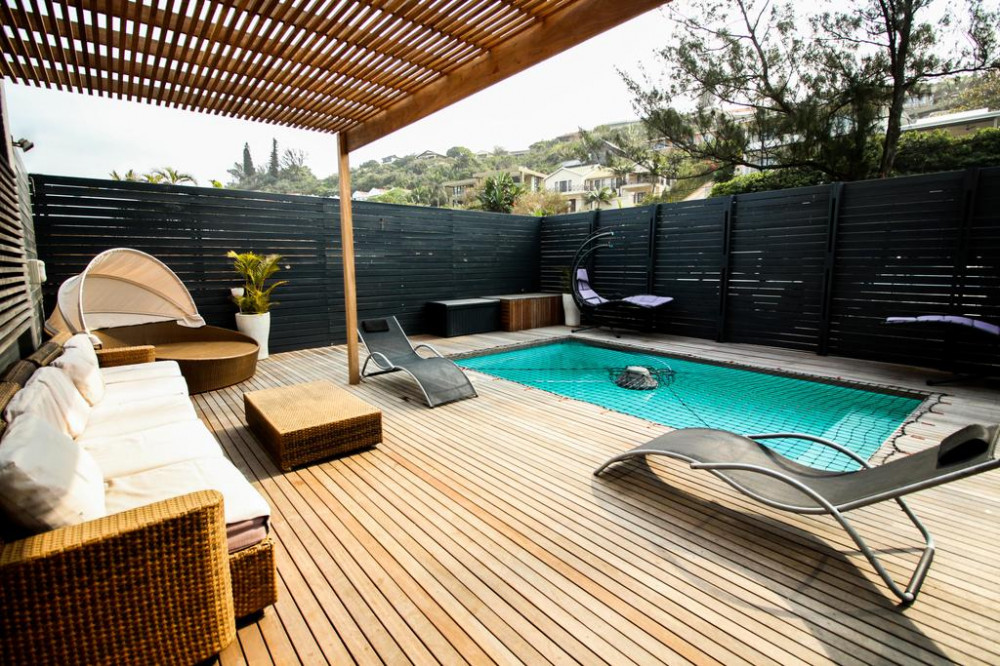 Apex Travel Club - ATC - LoveLea Holidays - Sheffield Luxury Beach Villa