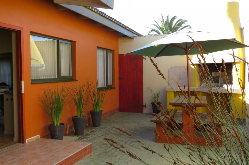Apex Travel Club - ATC - Beach Walk House And Cottage - Self Catering