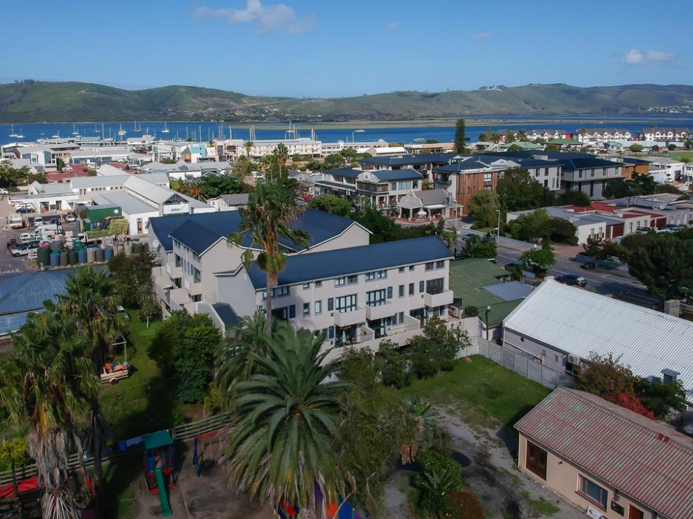 Apex Travel Club - ATC - Blue Moon Apartments