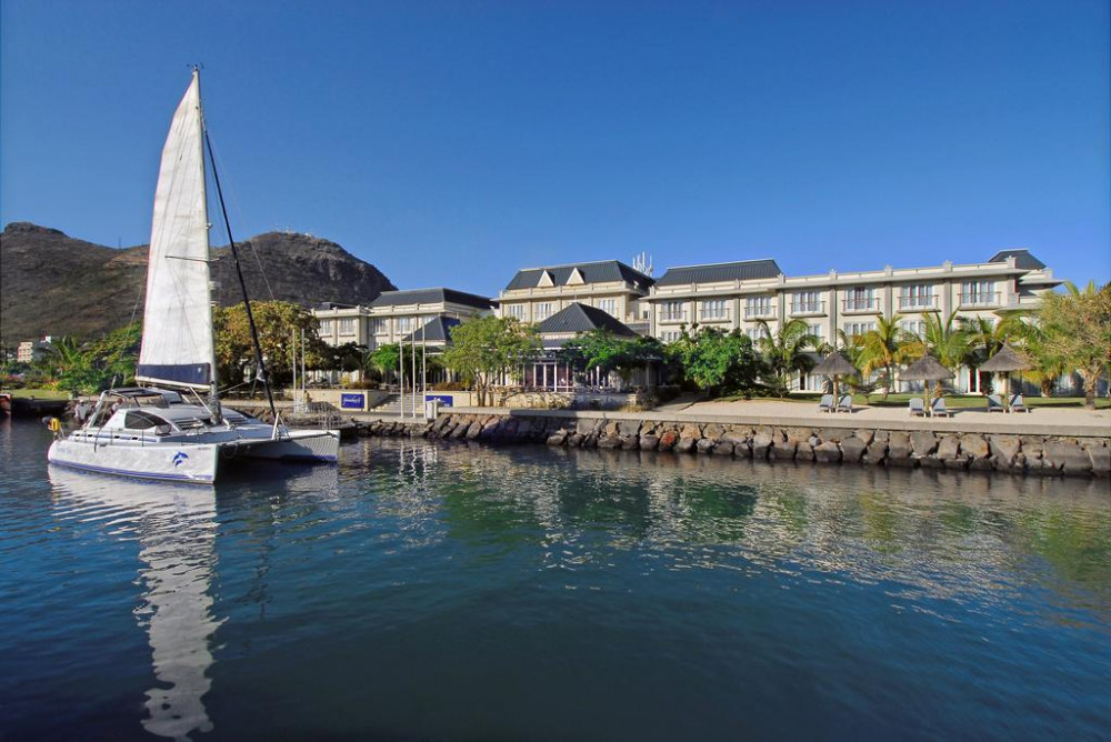 Apex Travel Club - ATC - Le Suffren Hotel