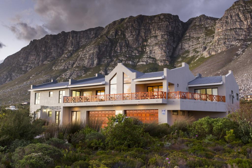 Apex Travel Club - ATC - Van Den Berg's Guesthouse and B&B