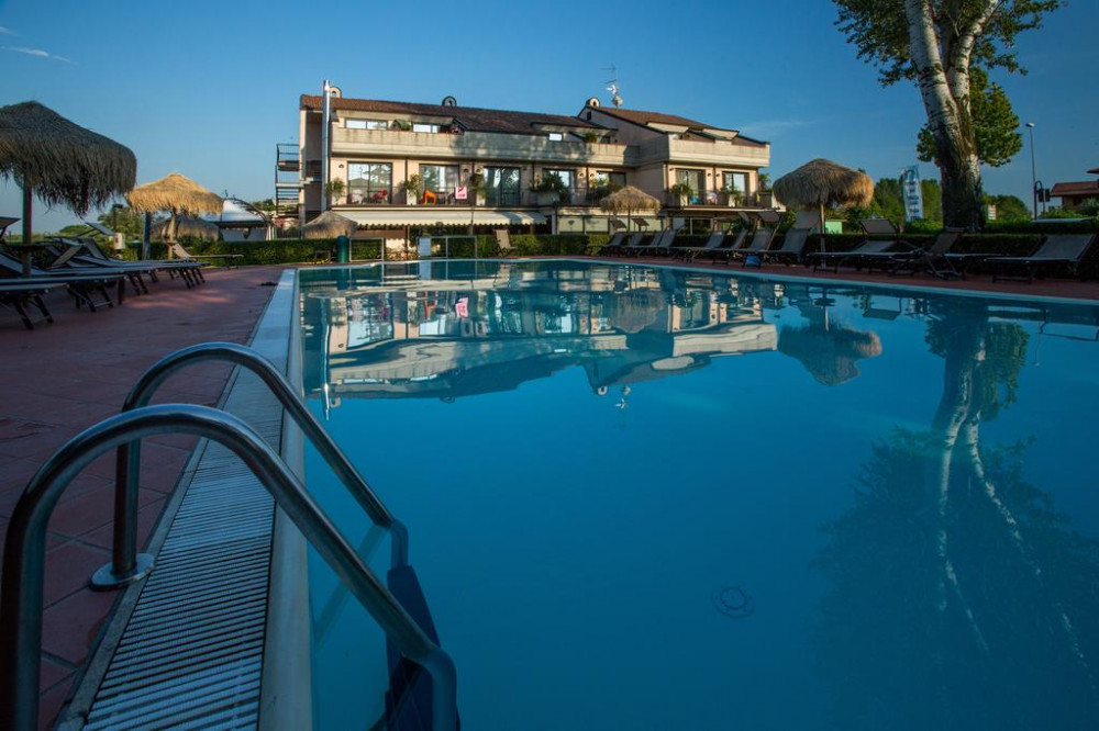 Apex Travel Club - ATC - Yachting Hotel Mistral Sirmione