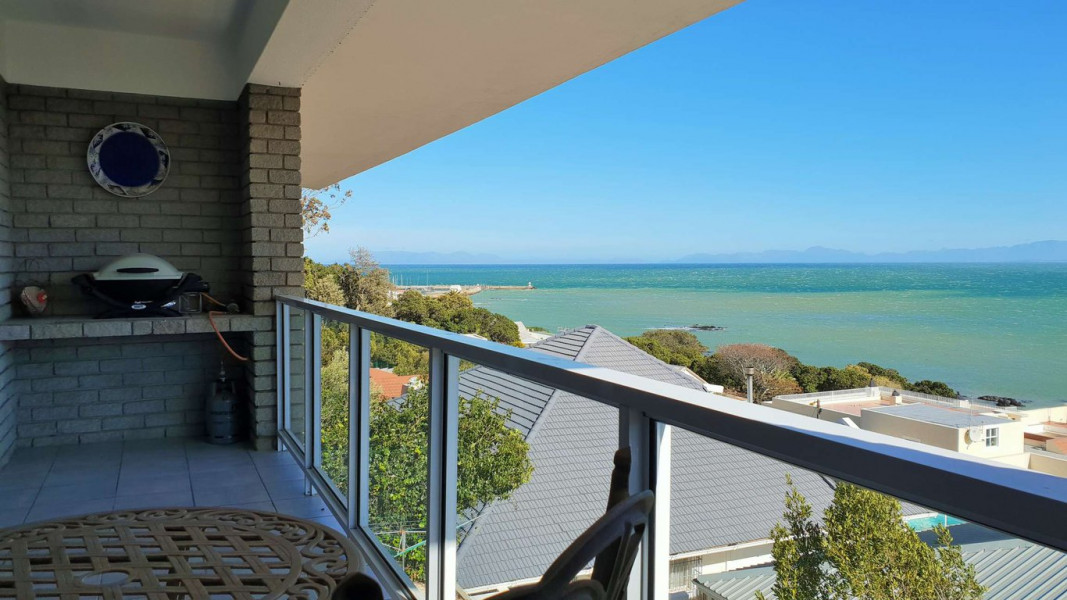 Apex Travel Club - ATC - Gordons Bay Stay - Miller On The Bay