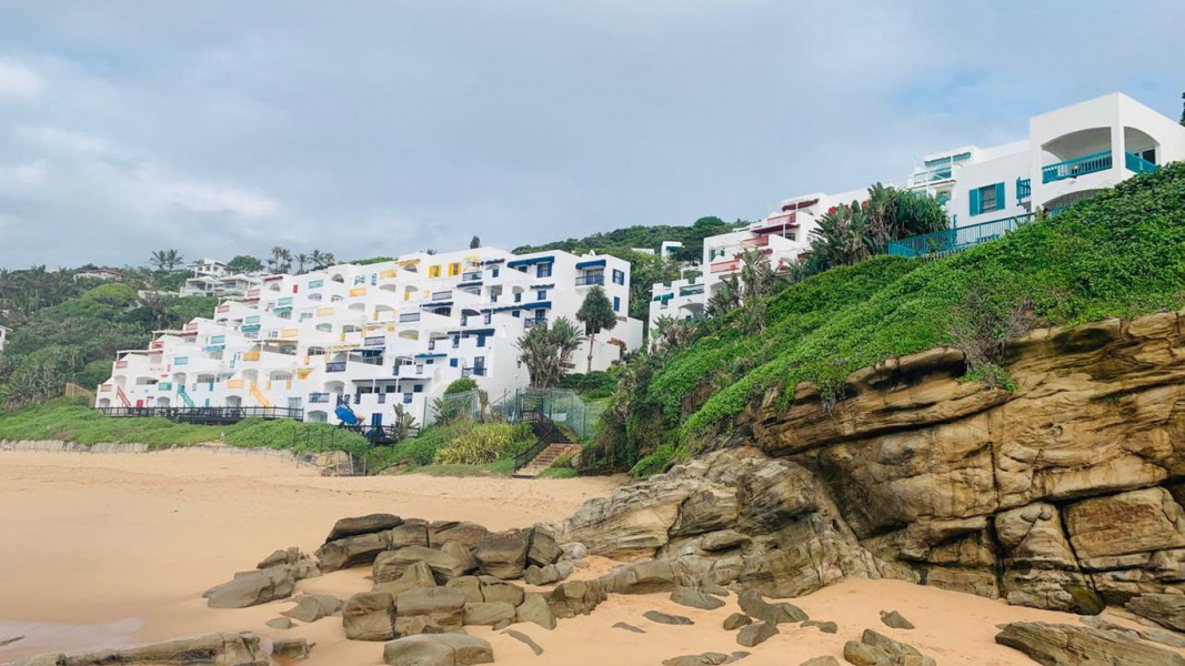 Apex Travel Club - ATC - Parissa Paradise - Salt Rock Family Beach Home