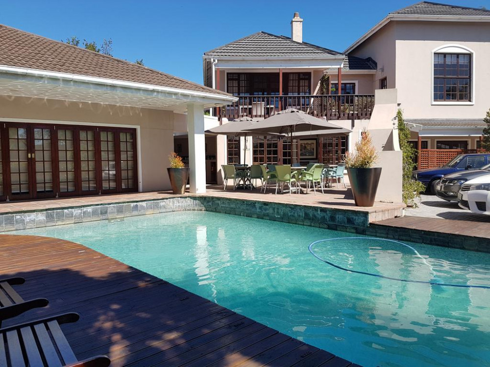 Apex Travel Club - ATC - Sir Roys Guest House