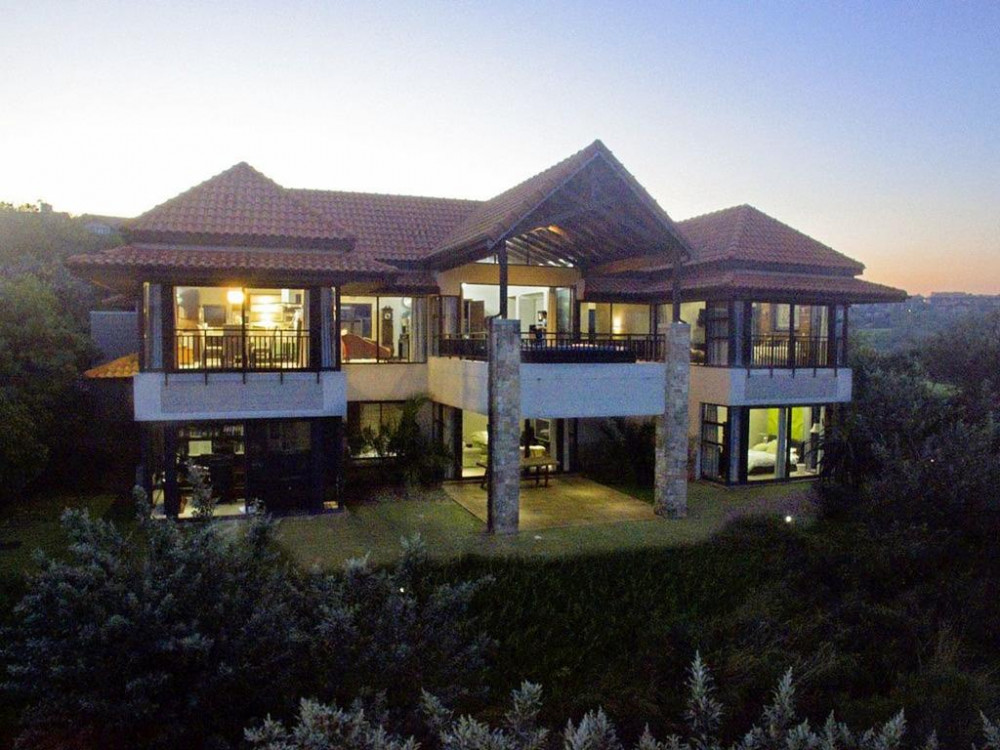 Apex Travel Club - ATC - 7 teak close