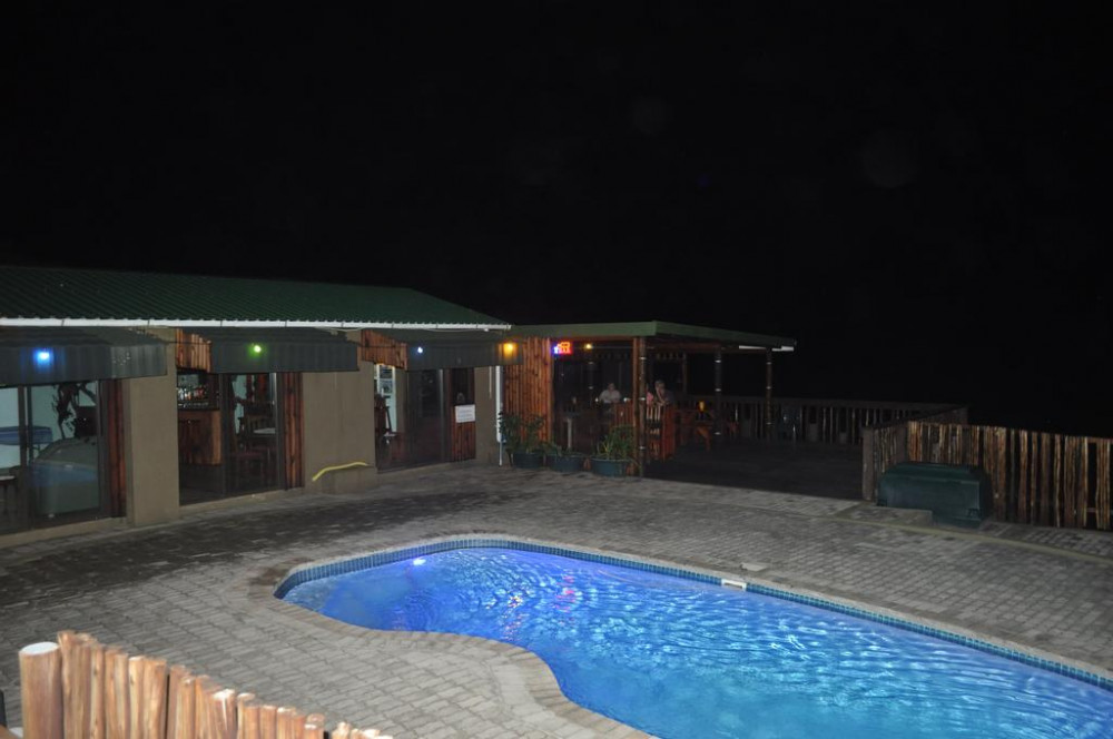 Apex Travel Club - ATC - Lake View Bush Camp
