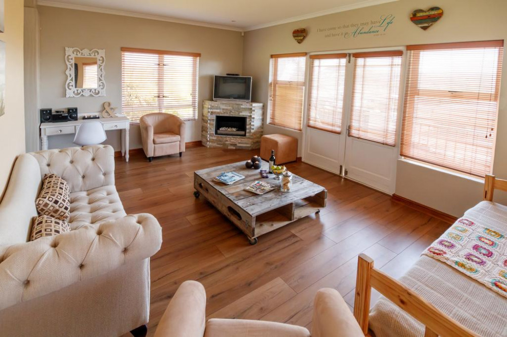 Apex Travel Club - ATC - Modern Shabby Chic Apartment