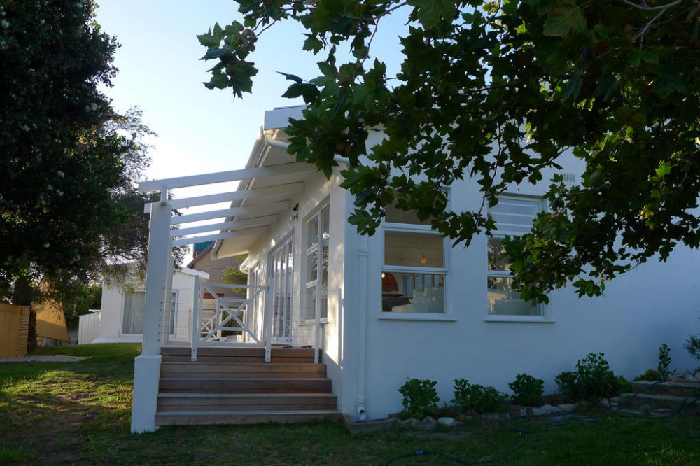 Apex Travel Club - ATC - Pashasha beach house