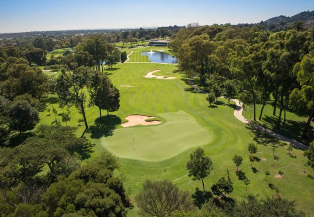 Apex Travel Club - ATC - 3 Bed 2 Bath House in Golf Estate Near Lanseria Airport