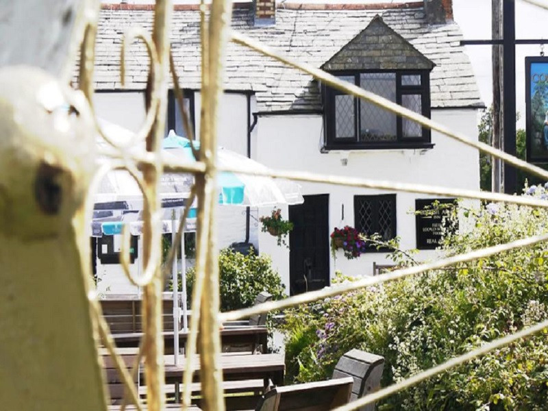 Apex Travel Club - ATC - The Cornish Arms Hotel