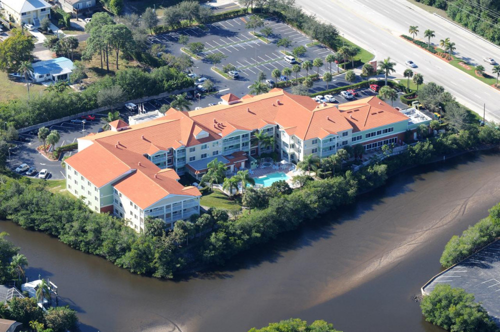 Apex Travel Club - ATC - DoubleTree Suites by Hilton Naples