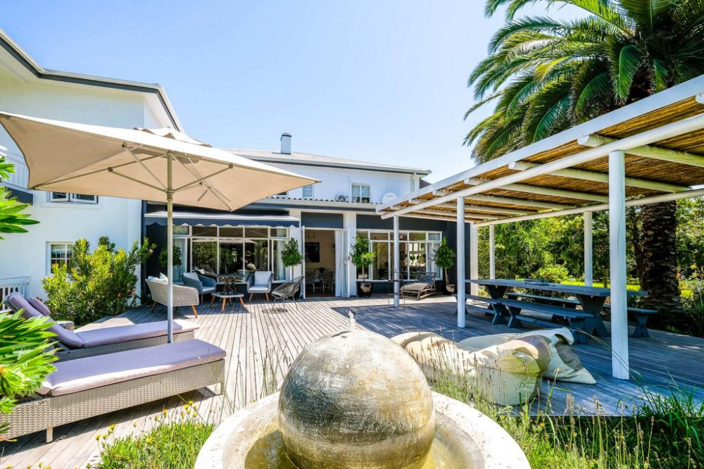 Apex Travel Club - ATC - No.10 Caledon Street Guest House