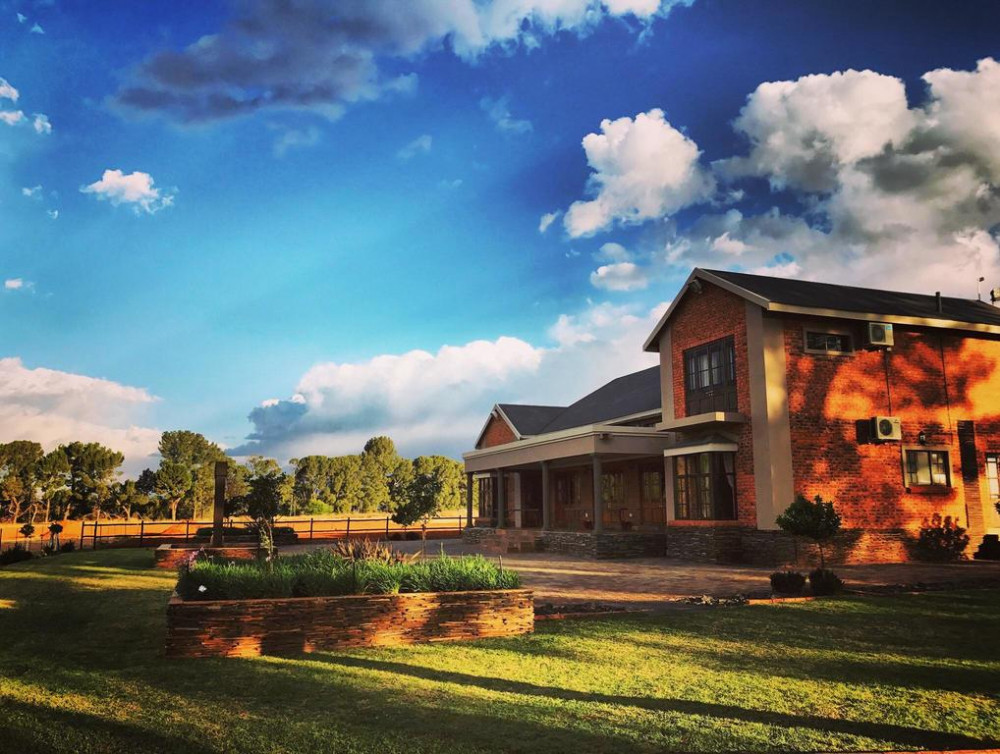Apex Travel Club - ATC - Makarios Country Lodge