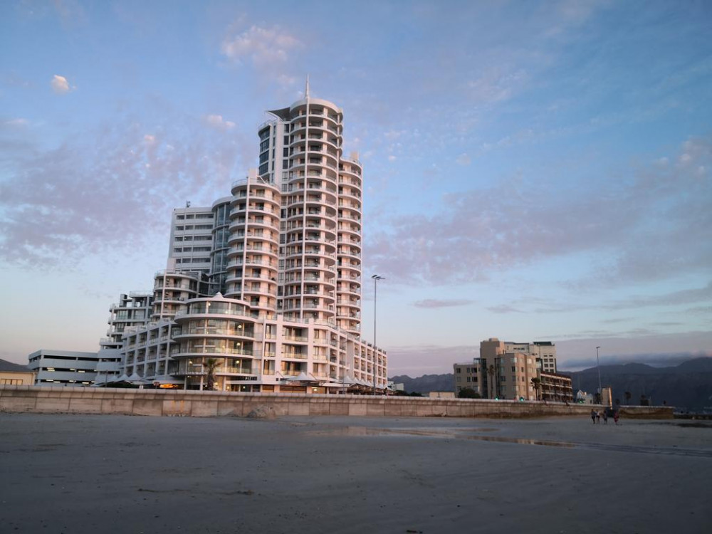 Apex Travel Club - ATC - Strand Hibernian Tower 1304