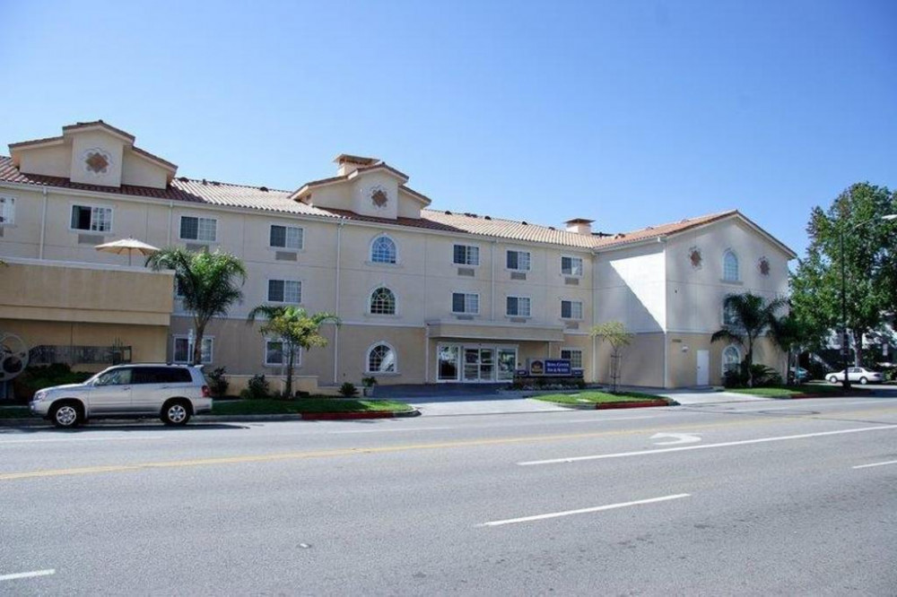 Apex Travel Club - ATC - Best Western Plus Media Centre Inn & Suites