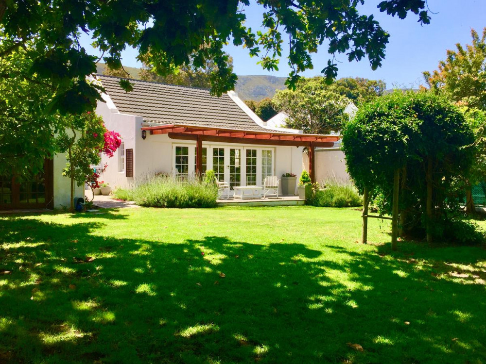 Apex Travel Club - ATC - Acorn cottage