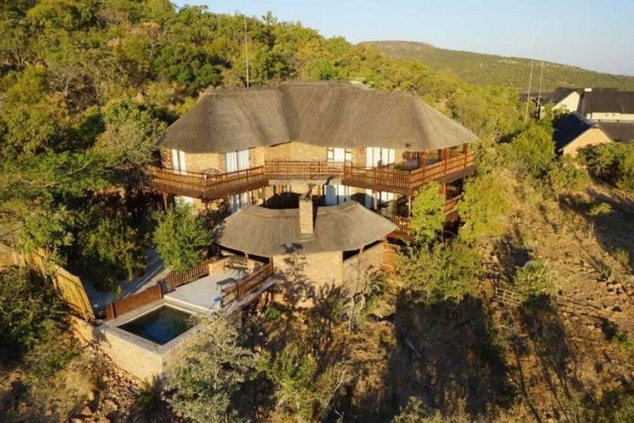 Apex Travel Club - ATC - Kombisa Private Game Lodge