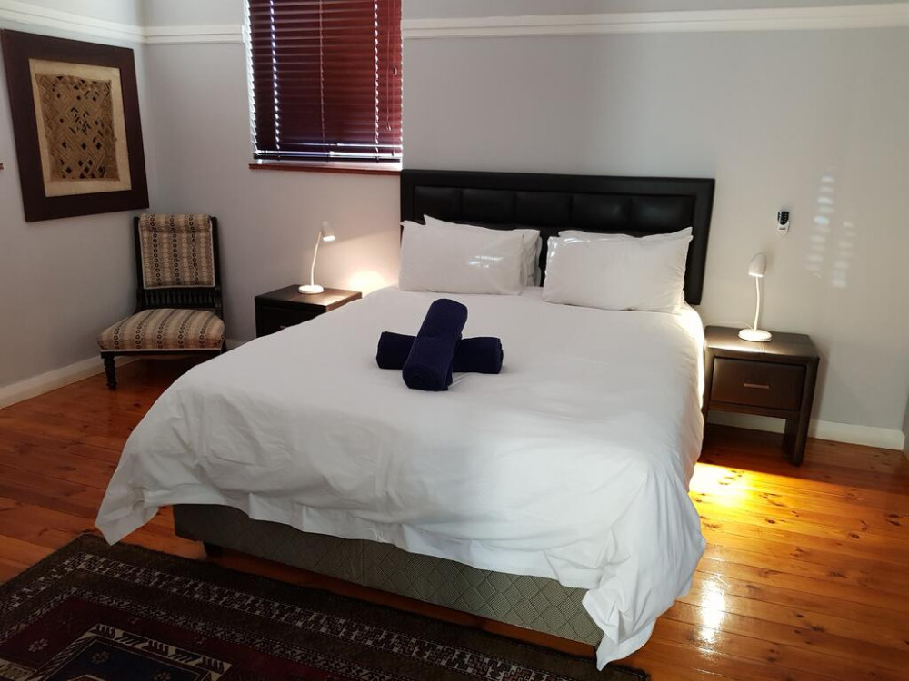 Apex Travel Club - ATC - Bramber Court Art-Deco Self-Catering Apartments