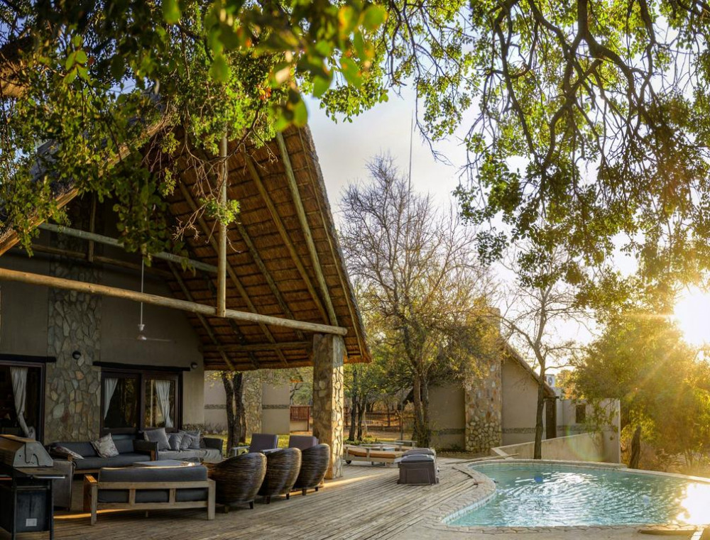 Apex Travel Club - ATC - Leopard's Lair Bush Lodge