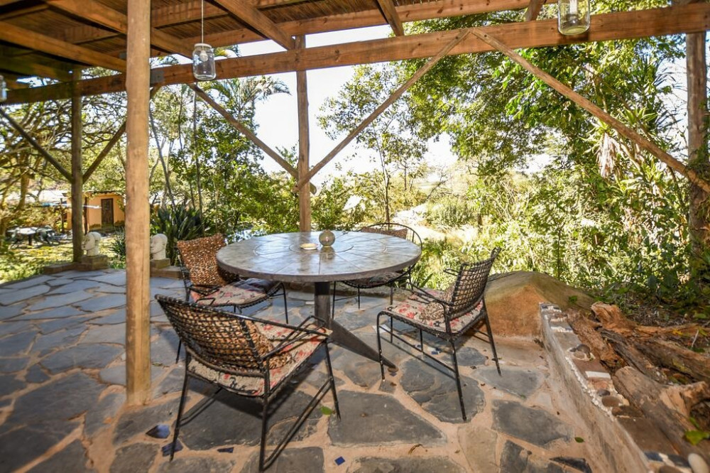 Apex Travel Club - ATC - Eloff Guest House and Gallery
