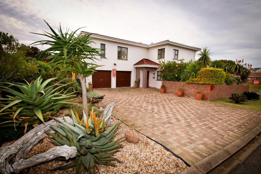 Apex Travel Club - ATC - Rest Assured Stilbaai