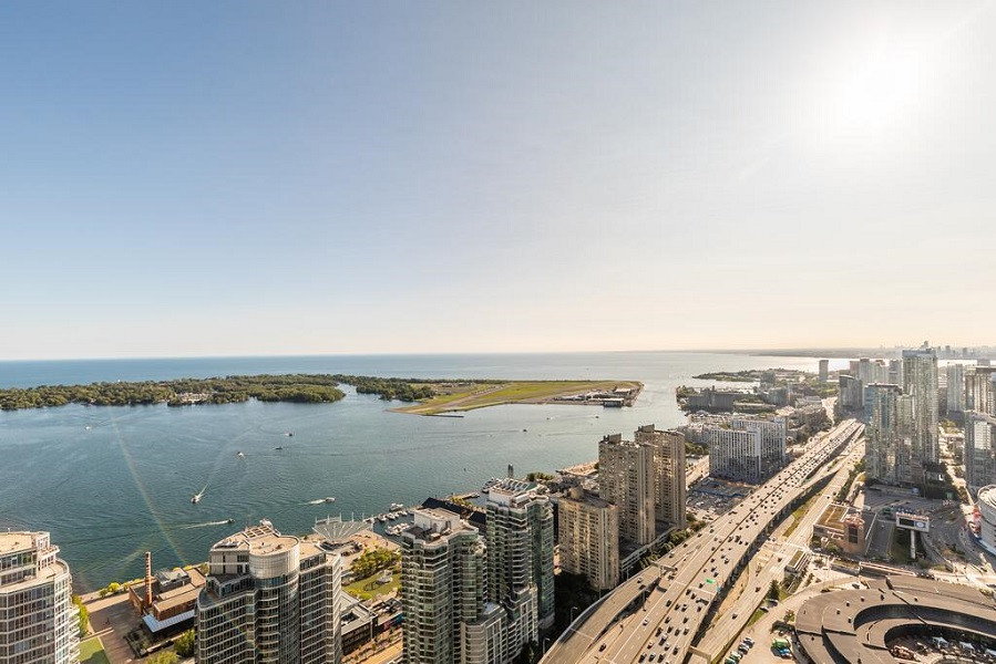 Apex Travel Club - ATC - Simply Comfort.Gorgeous Downtown Apartment