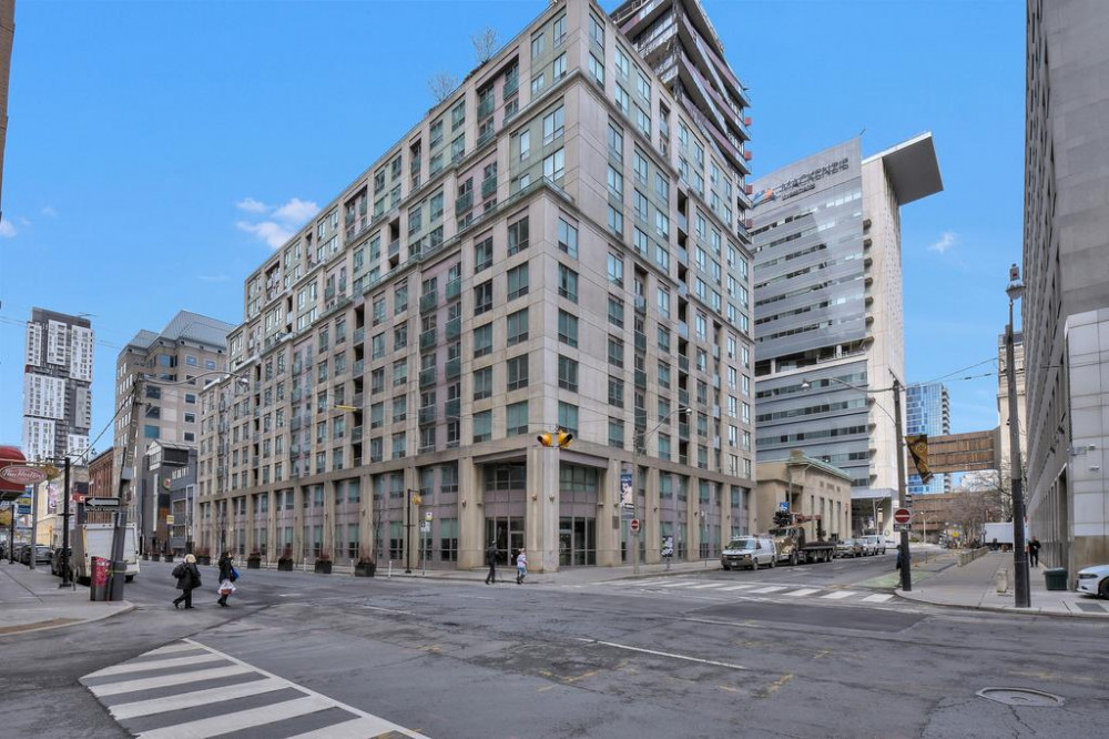 Apex Travel Club - ATC - Toronto Luxury Accommodations - QWEST