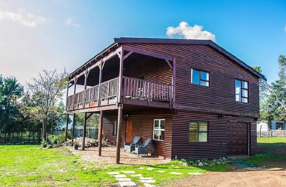 Apex Travel Club - ATC - Anna Beulah Farm- Log Cabin