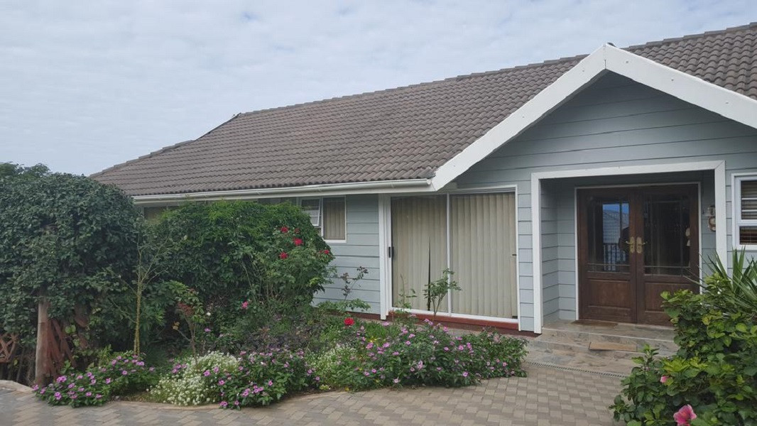 Apex Travel Club - ATC - House On The Hill