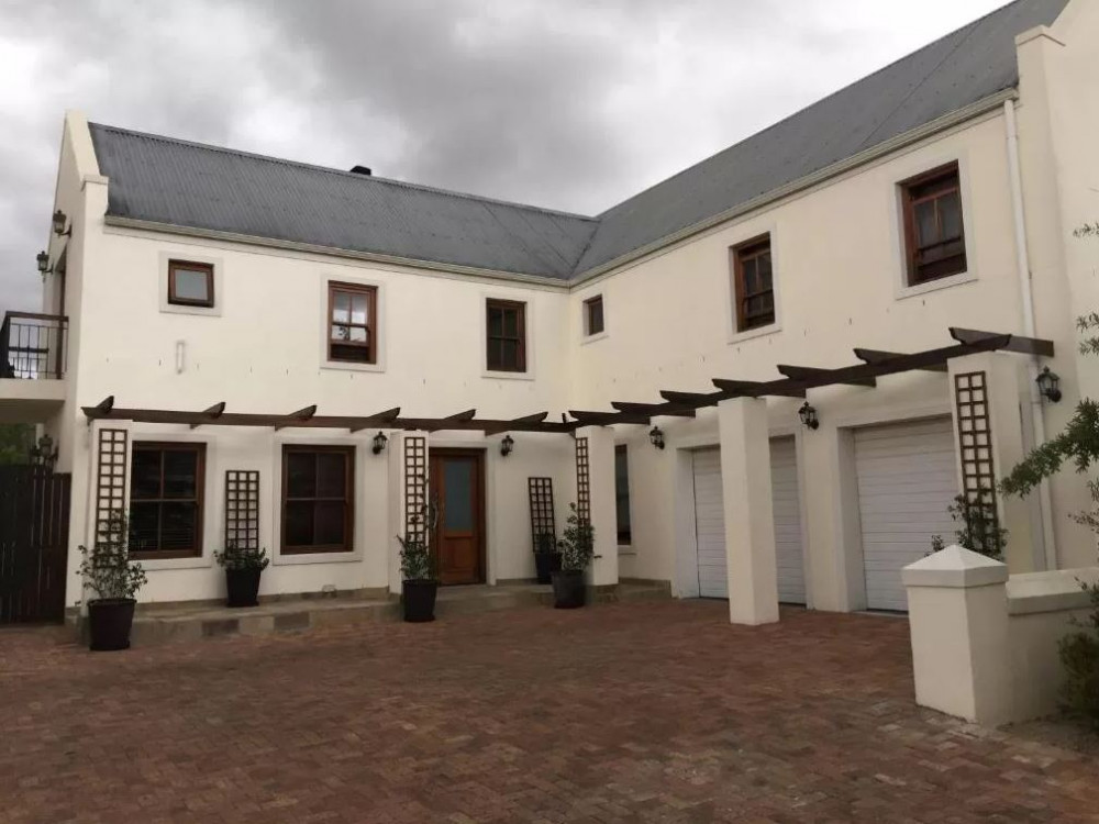 Apex Travel Club - ATC - De Zalze Luxury Lodge